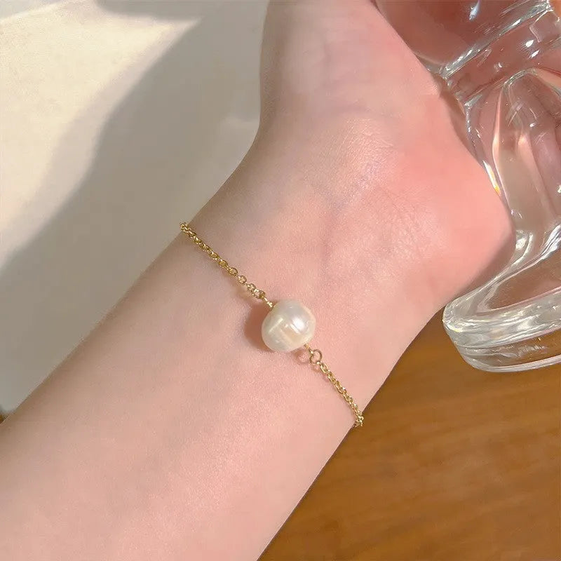 Elegant Pearl Bracelet