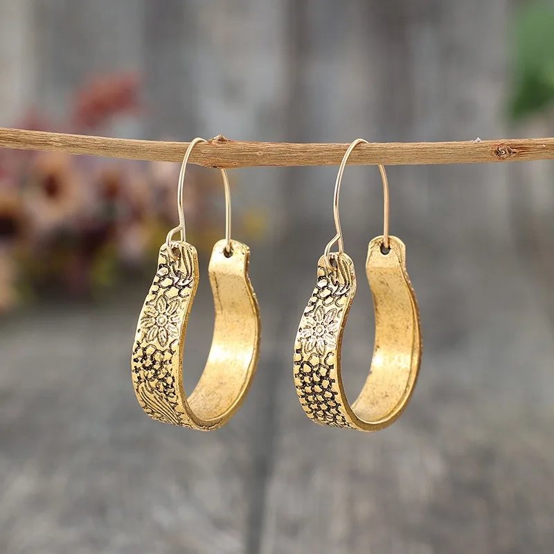 Vintage Gold Flower Earrings
