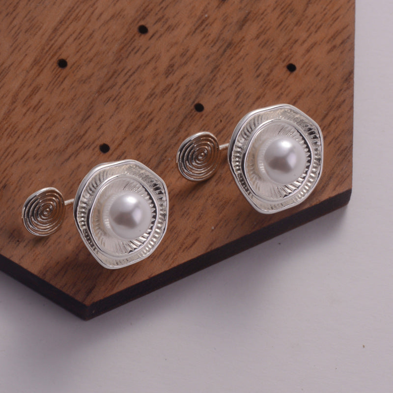 Classic Pearl Earrings