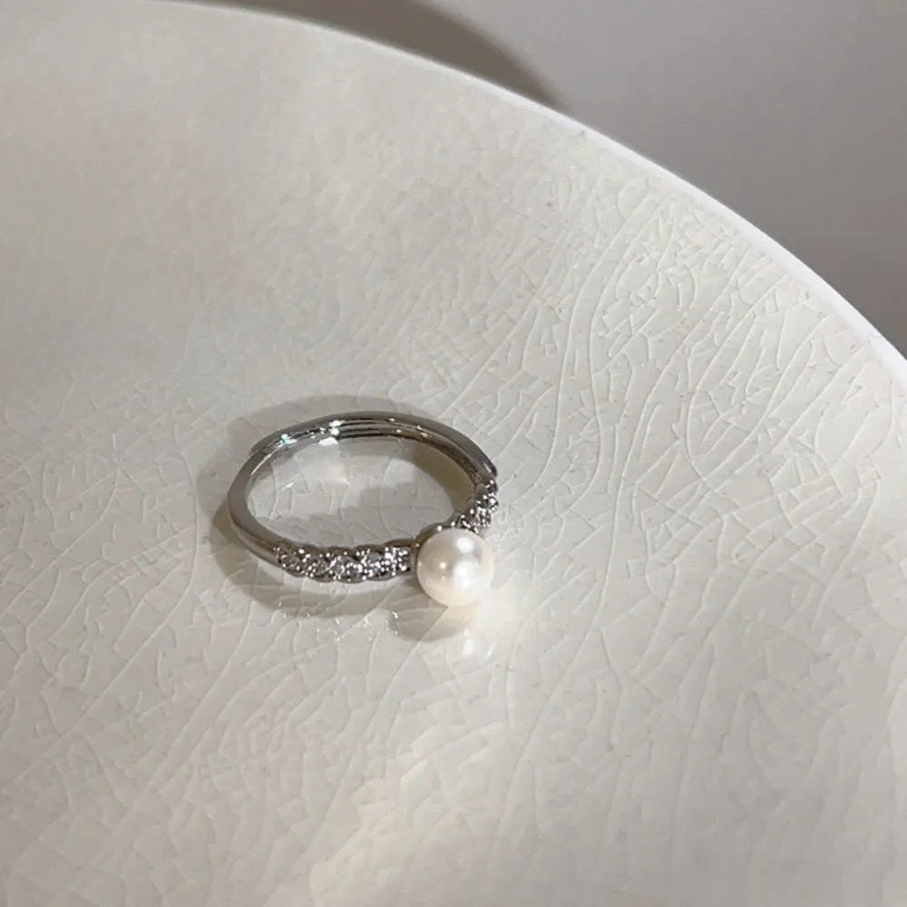 Elegant Pearl Ring