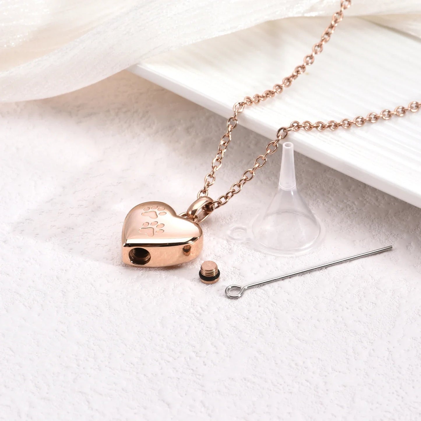 Pet Memorial Urn Necklace – Heart-shaped Pendant With Paw Engraving