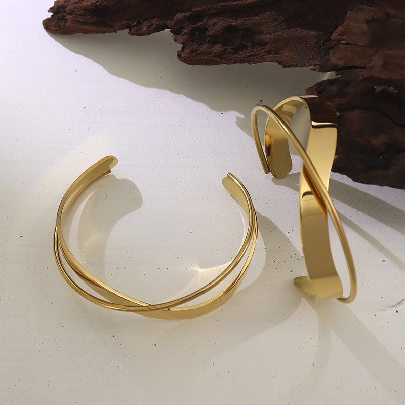Minimalist Gold Bracelet