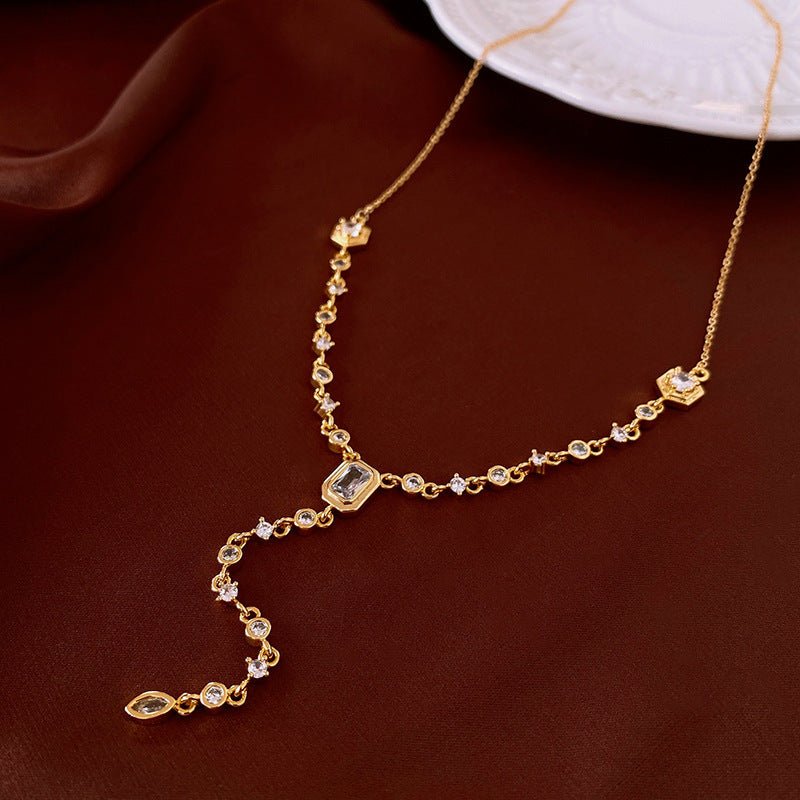 Elegant Crystal Necklace