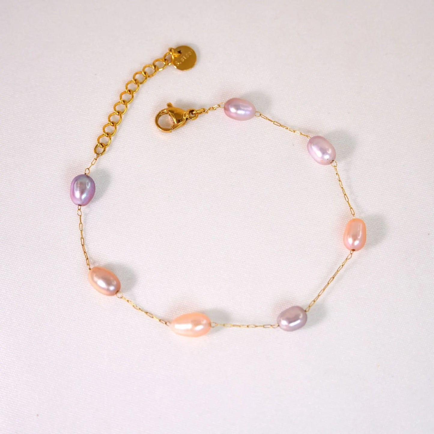 Elegant Pearl Bracelet