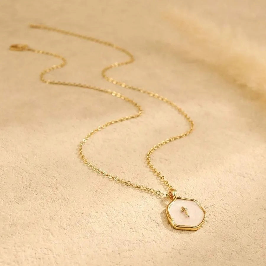 Minimalist Pearl Necklace