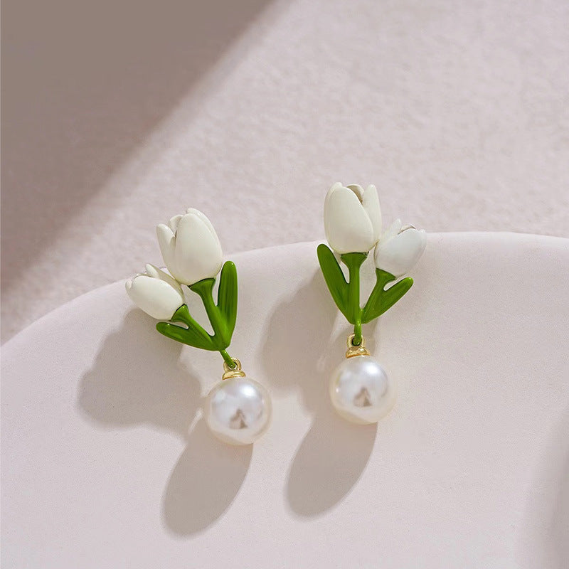 Romantic Tulip Pearl Earrings