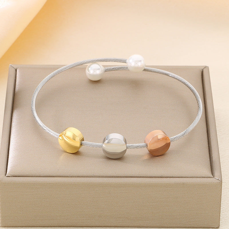 Elegant Pearl Bracelet