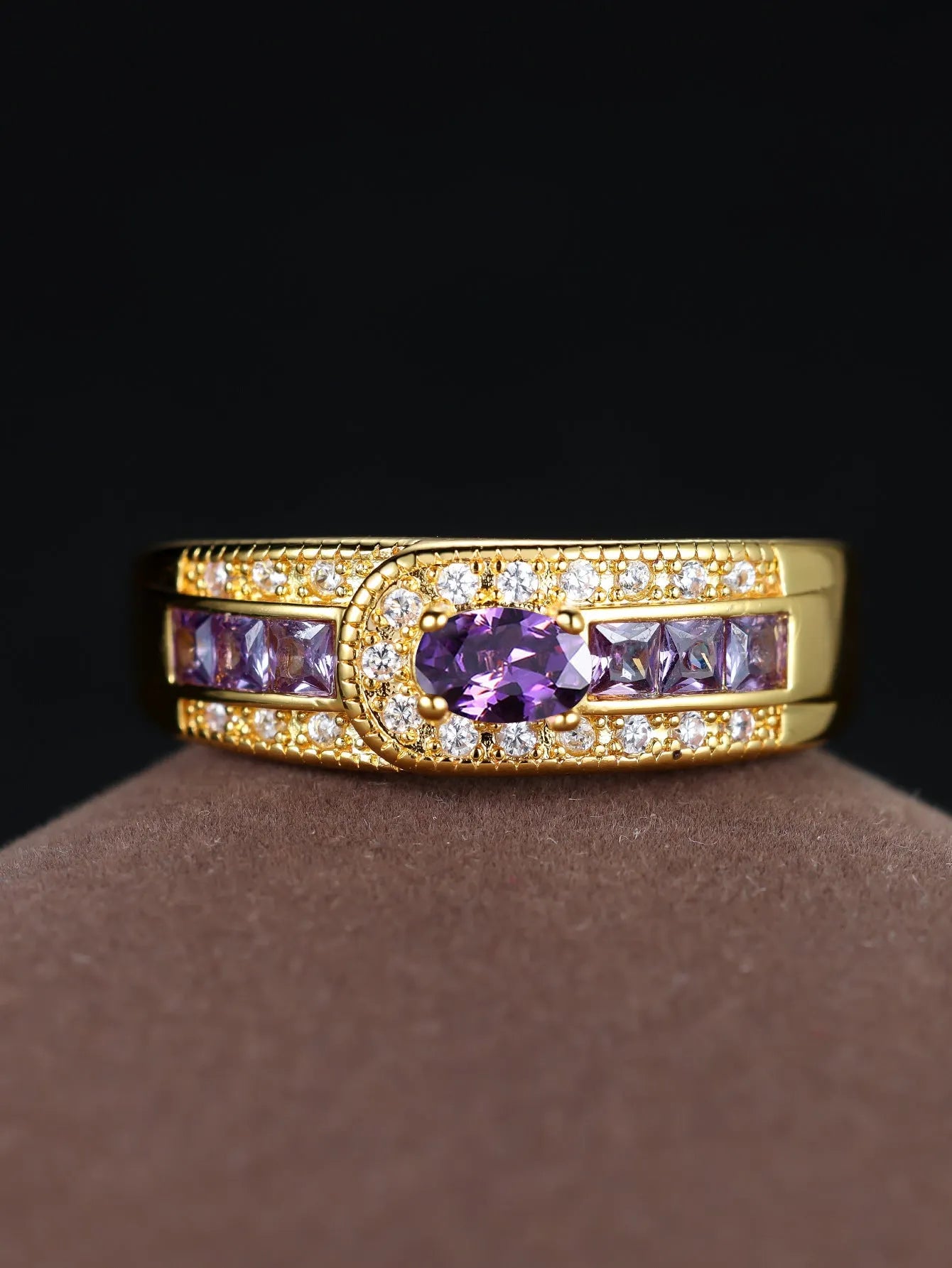 Elegant Amethyst Gold Ring