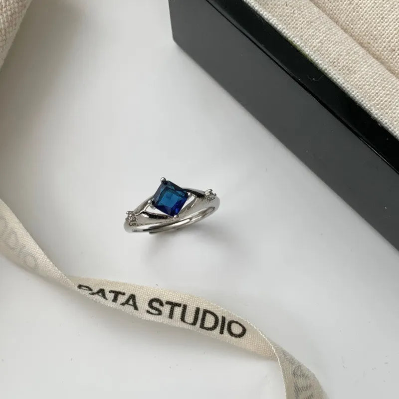 Elegant Sapphire Ring