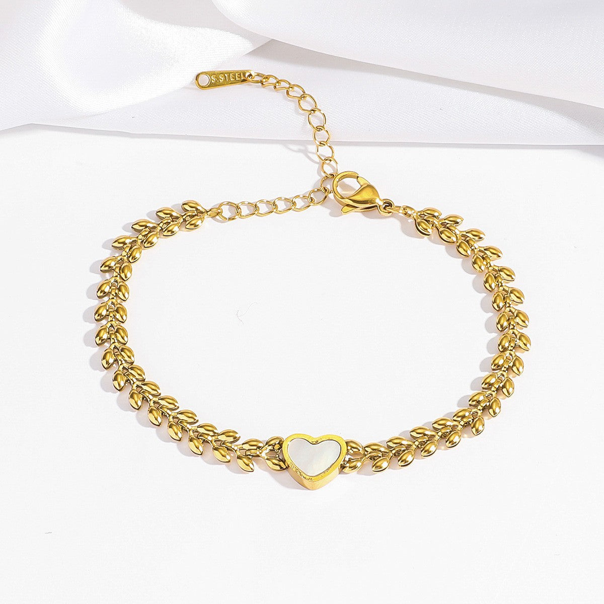 Gold Leaf Heart Bracelet