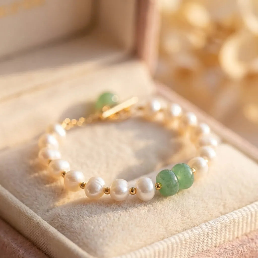 Vintage Pearl Charm Wrist Bracelet