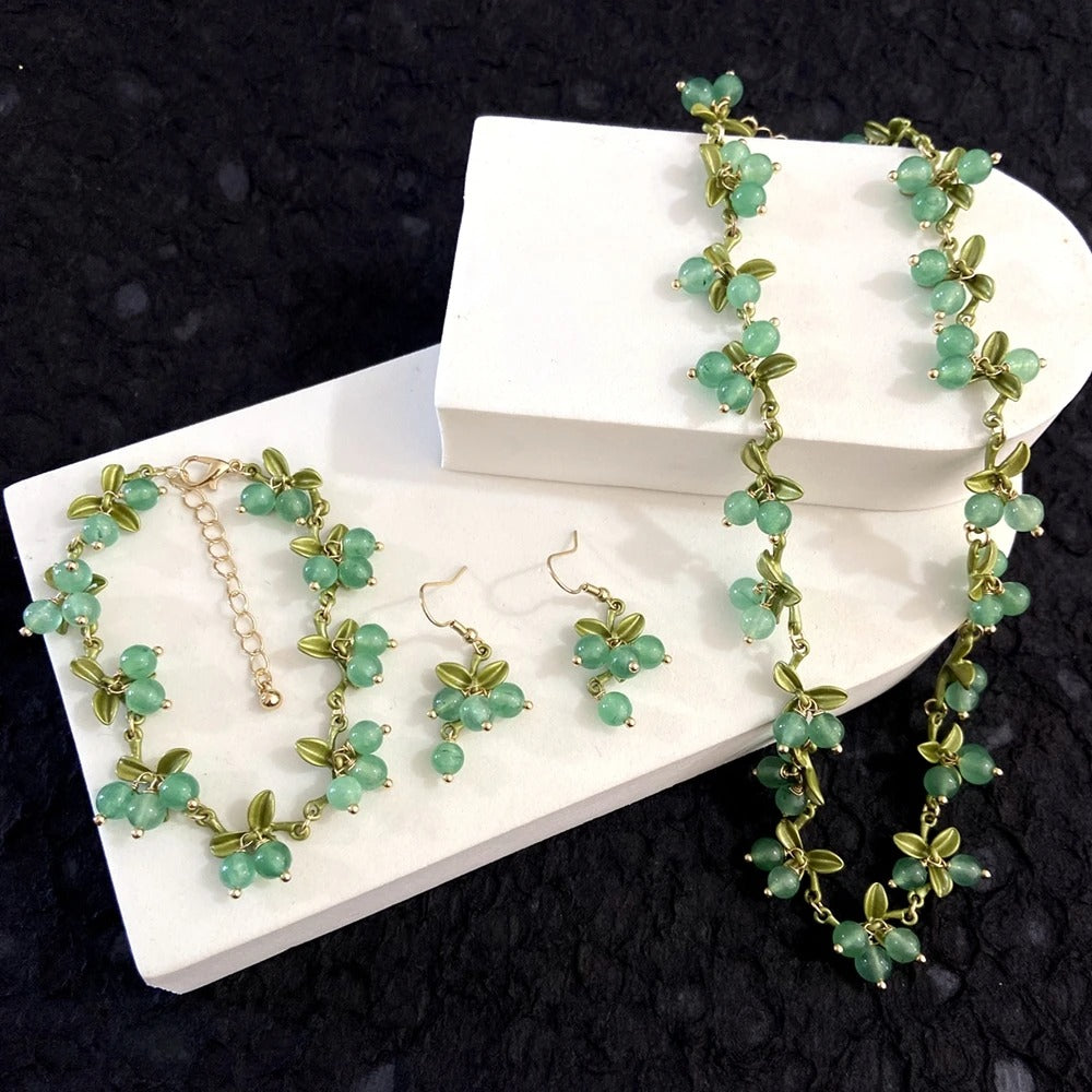 Vintage Jade Leaf Necklace