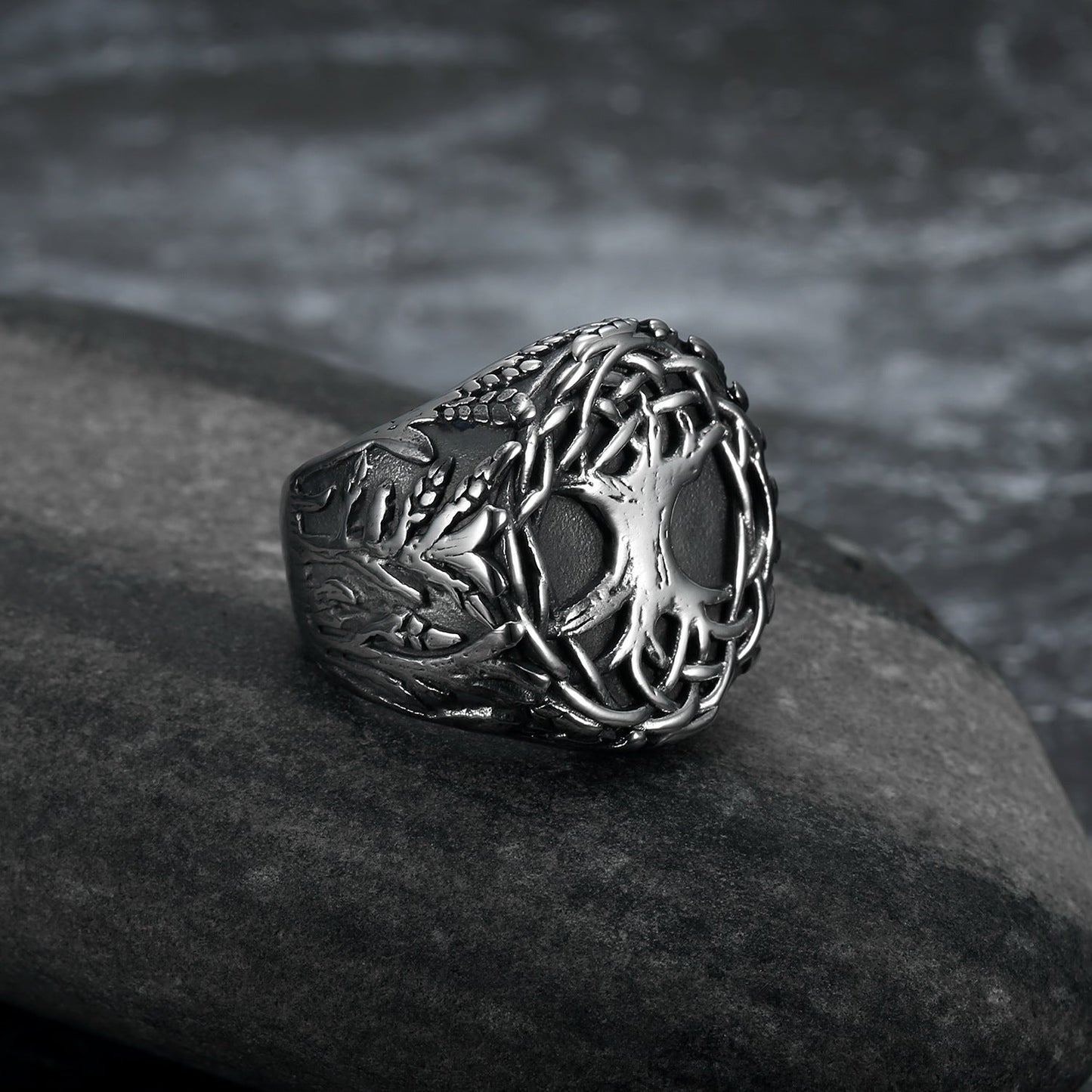 Statement Skull Ring