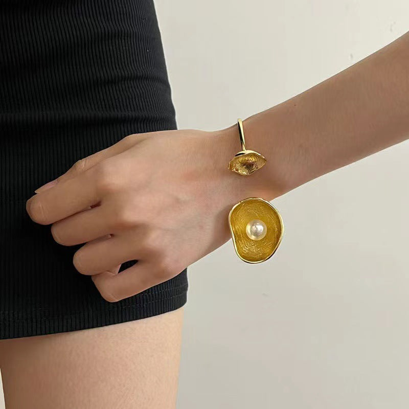 Gold Pearl Bracelet