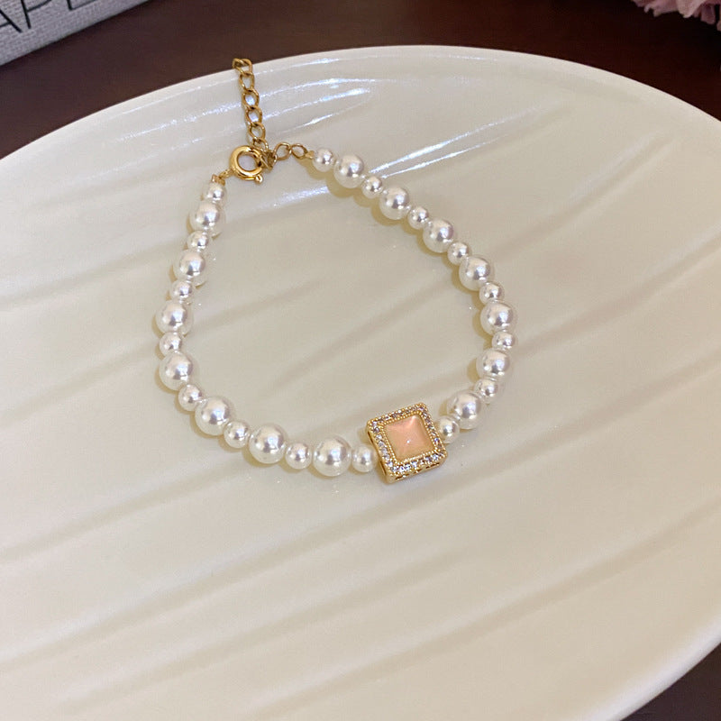 Elegant Pearl Bracelet