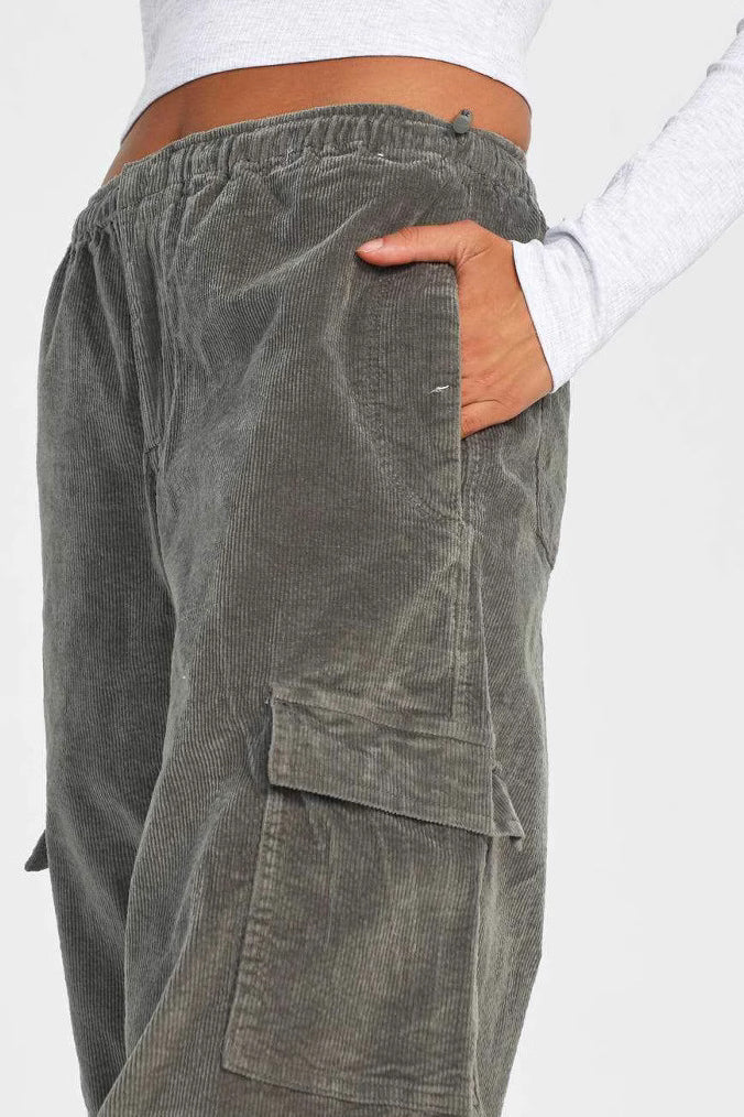 Loose Fit Straight Leg Cargo Pant