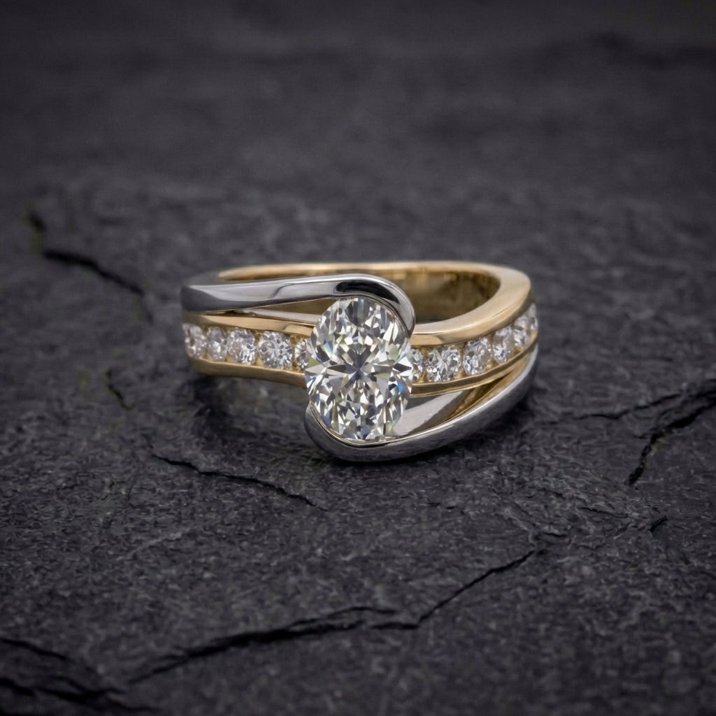 Vintage Bright Gold & Silver Ring