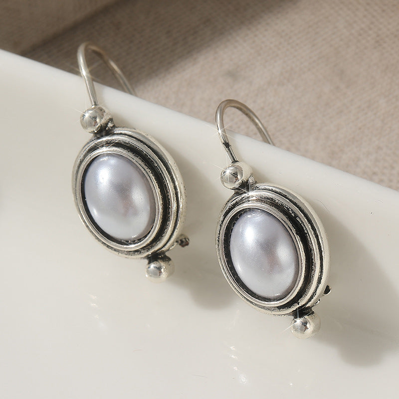 Classic Pearl Earrings