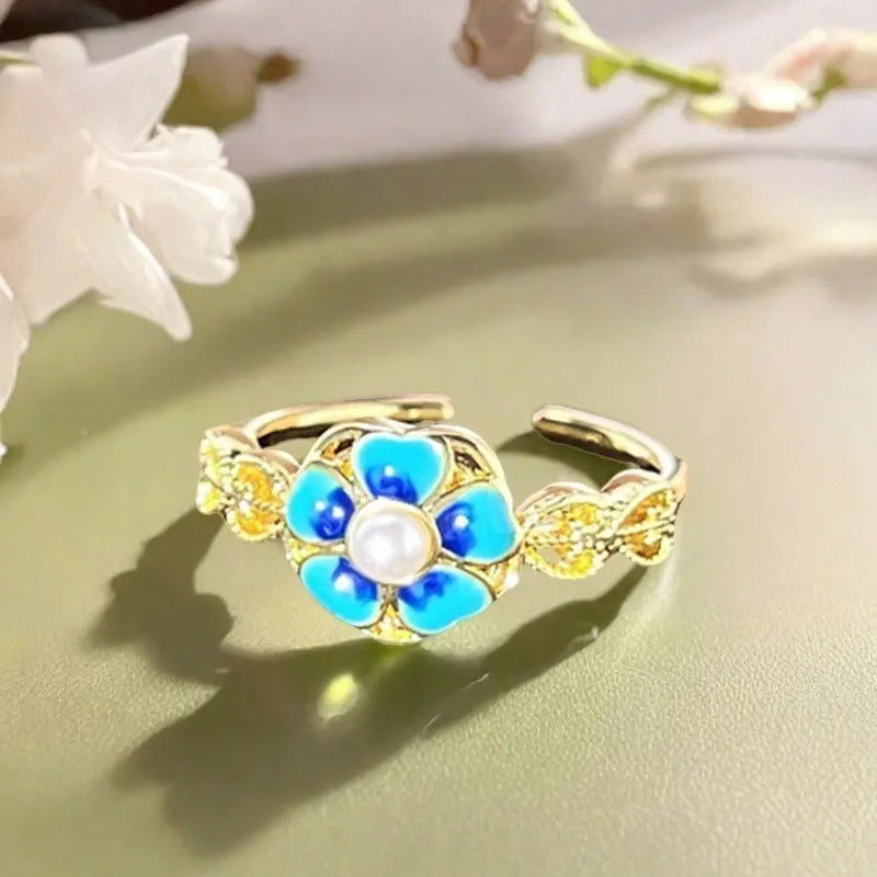 Elegant Blue Flower Ring