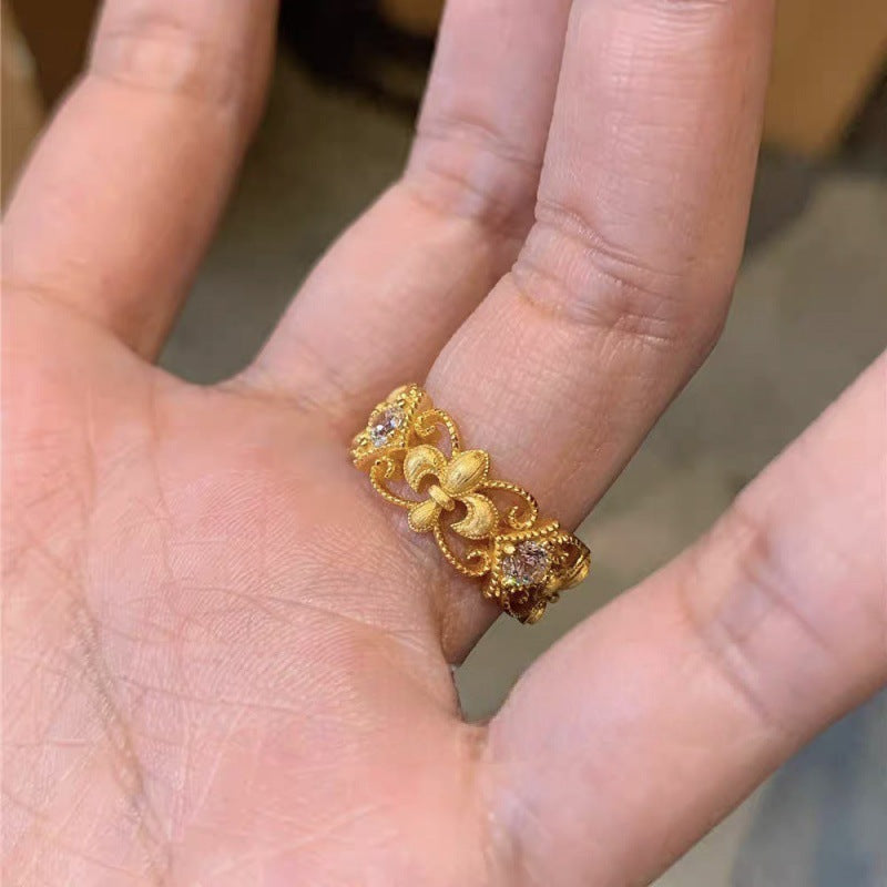 Vintage Gold Fleur Ring