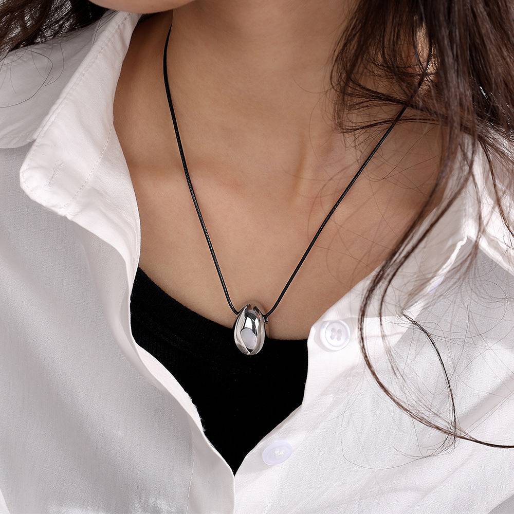 Minimalist Silver Pendant Necklace