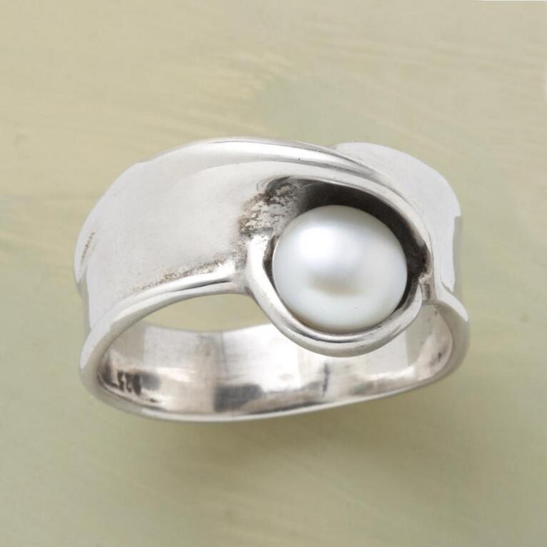 Modern Pearl Ring