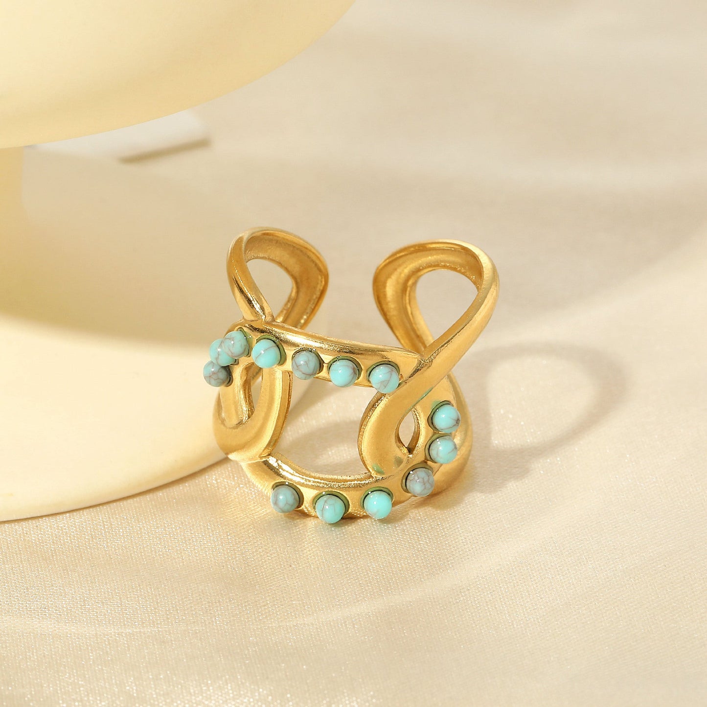Elegant Turquoise Ring