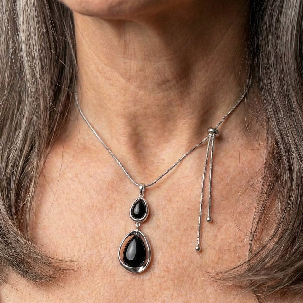 Fashion Black Stone Pendant Silver Necklace