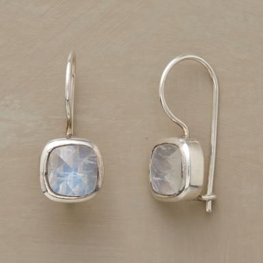 Vintage Moonstone Cubic