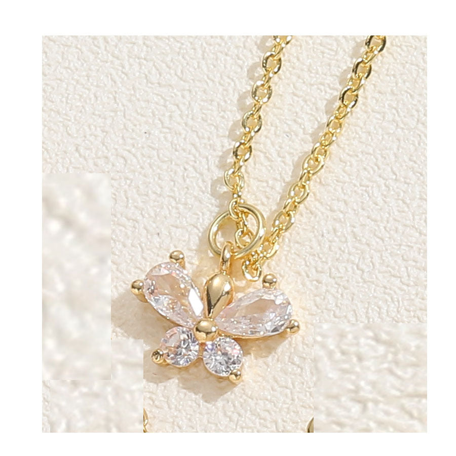 Elegant Crystal Flower Necklace
