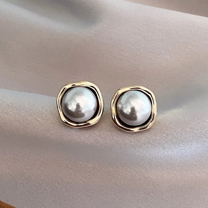 Classic Pearl Earrings
