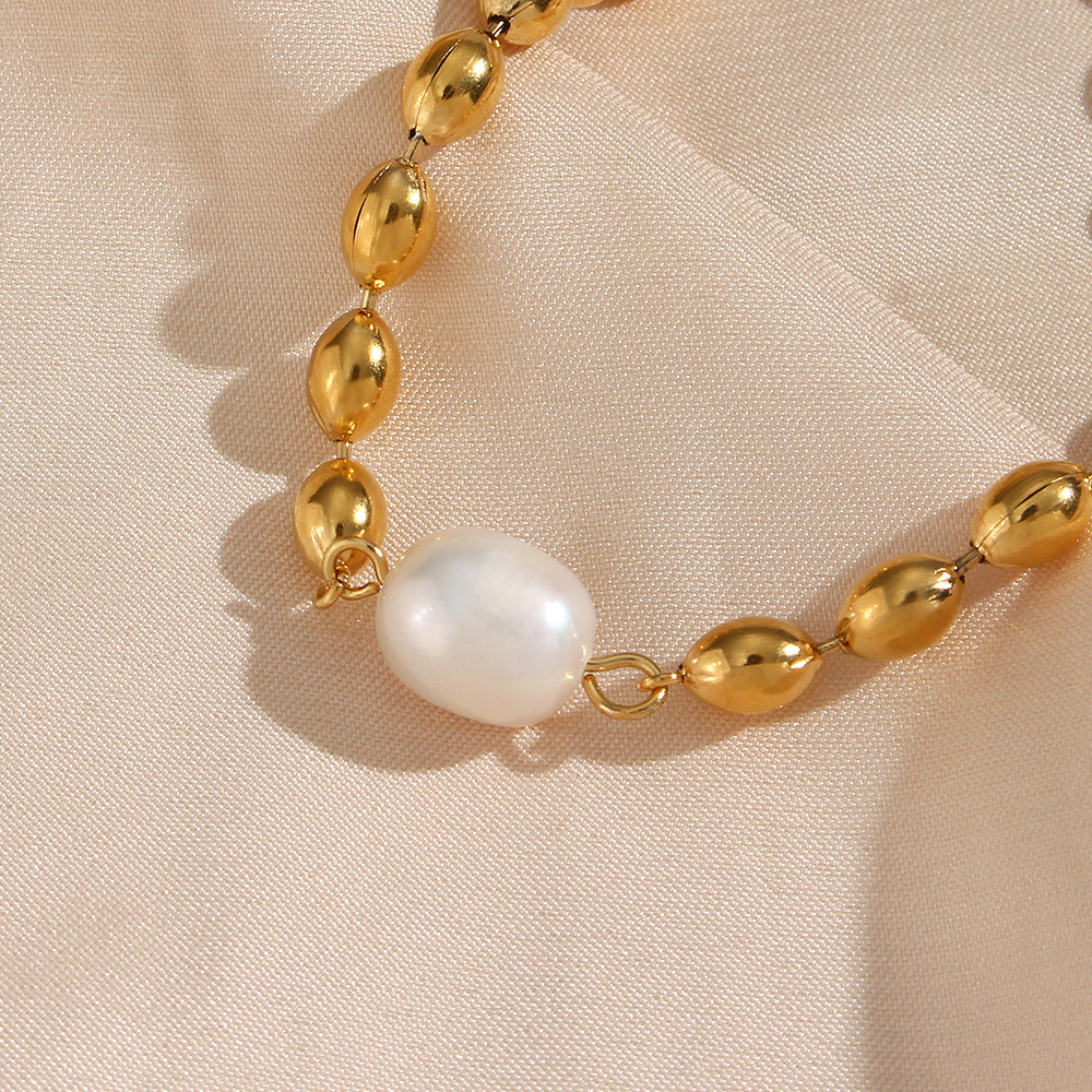 Classic Pearl Gold Necklace