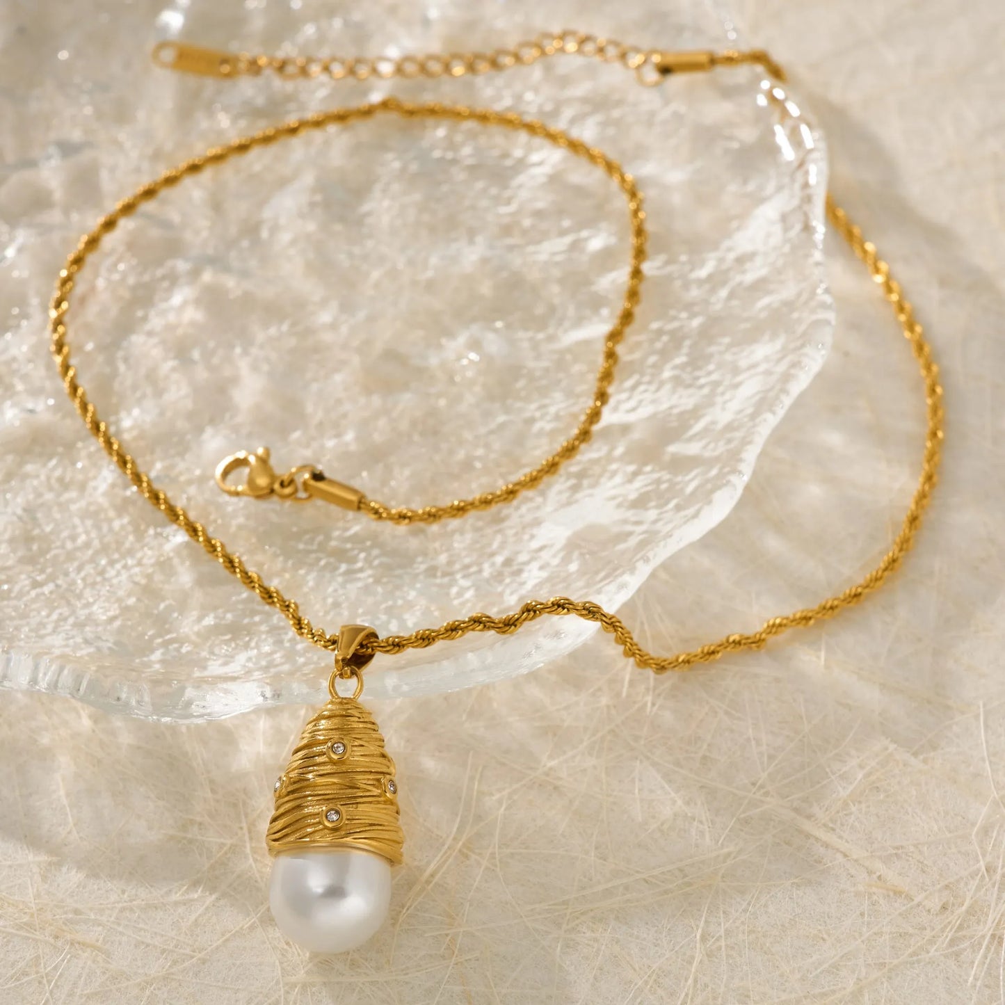 Elegant Pearl Necklace