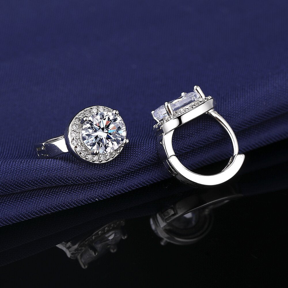 Elegant Round Cut Crystal