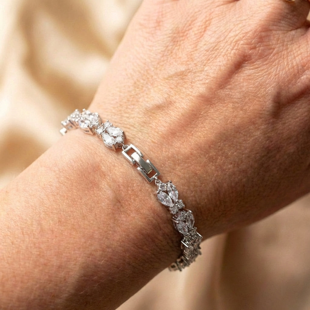 Vintage Sparkling Silver Chain Bracelet