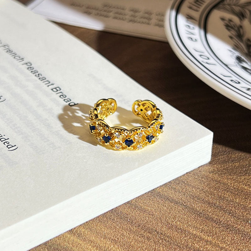 Elegant Gold Sapphire Ring