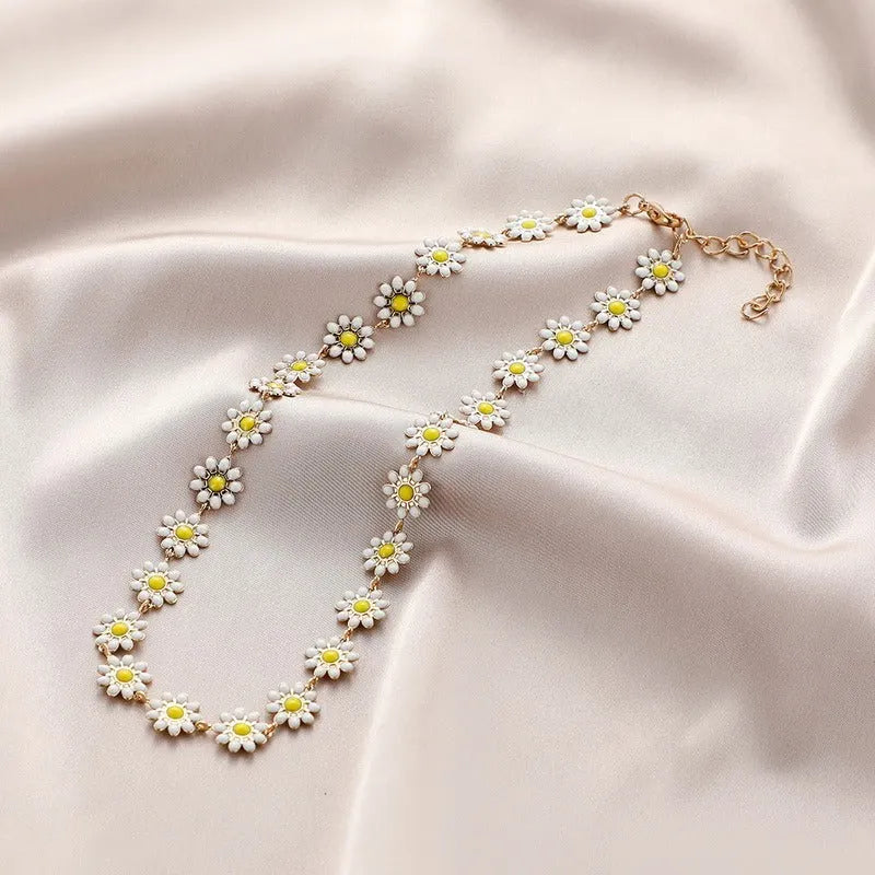 Daisy Chain Necklace