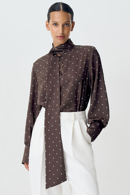 Polka Dot Collared Tie-up Slim Blouse