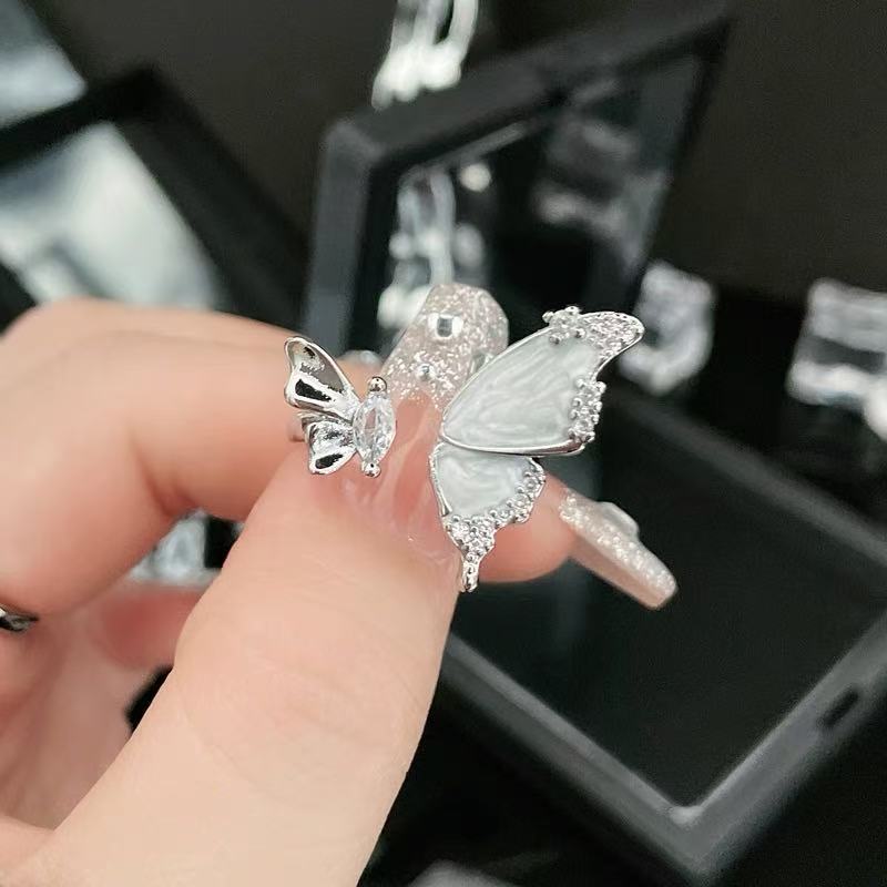 Delicate Butterfly Ring