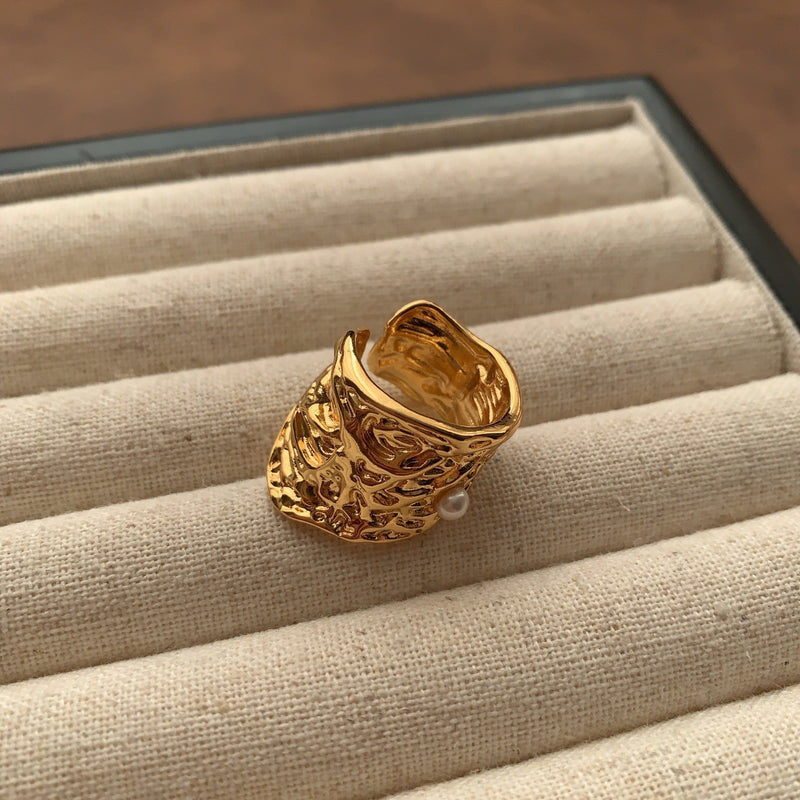 Vintage Gold Pearl Ring