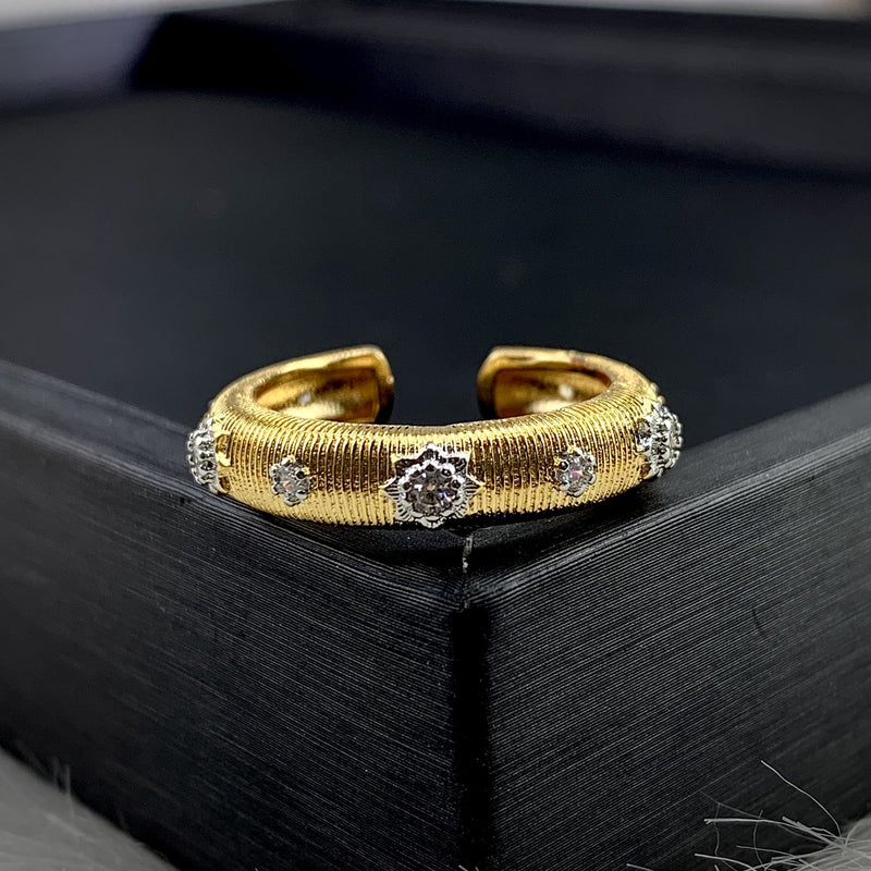 Elegant Gold Diamond Ring