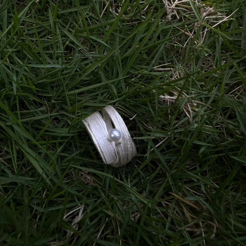 Modern Pearl Ring