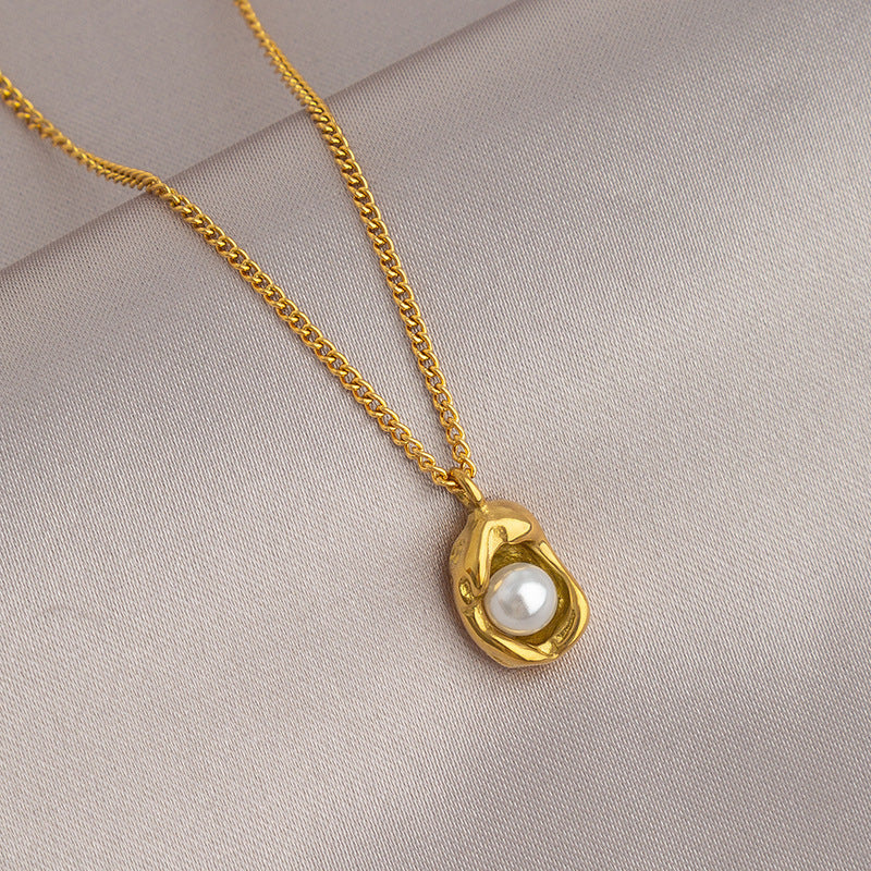Classic Pearl Necklace