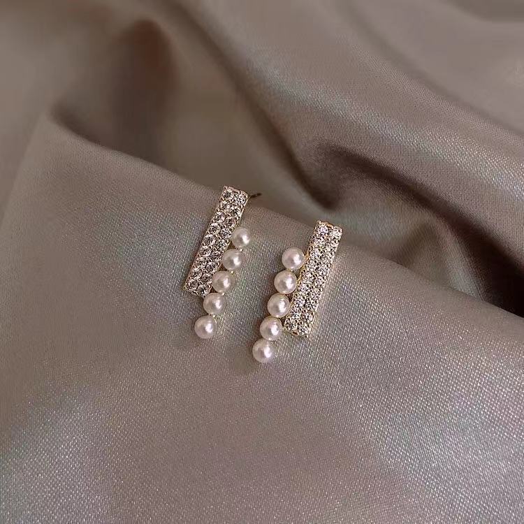 Elegant Pearl Earrings