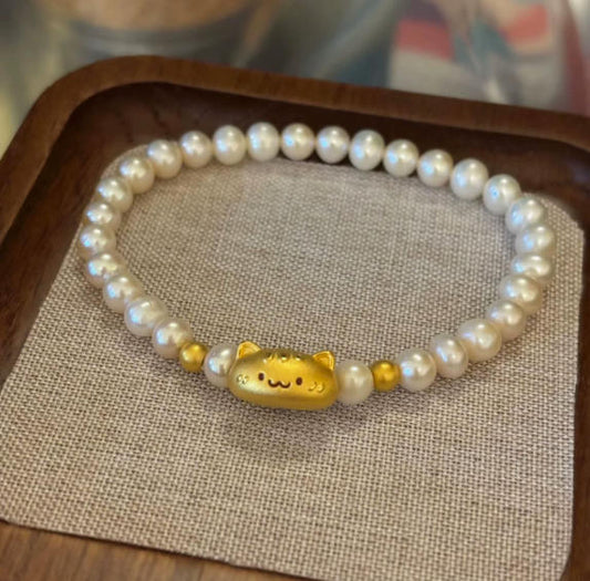 Elegant Pearl Gold Charm
