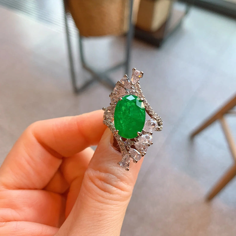 Elegant Emerald Ring