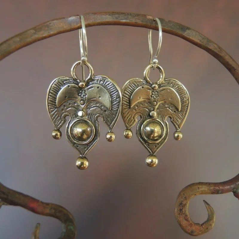 Vintage Ornate Heart Earrings