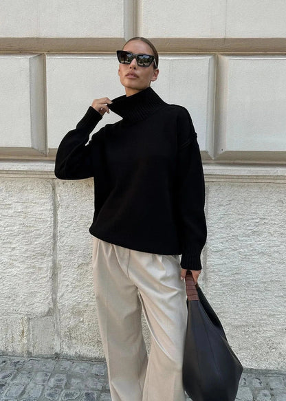 Modern Cozy Turtleneck Sweater - Timeless Comfort and Design