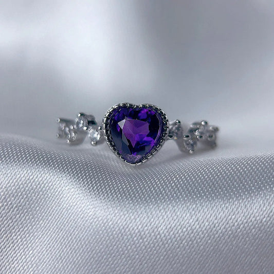 Elegant Amethyst Heart Ring