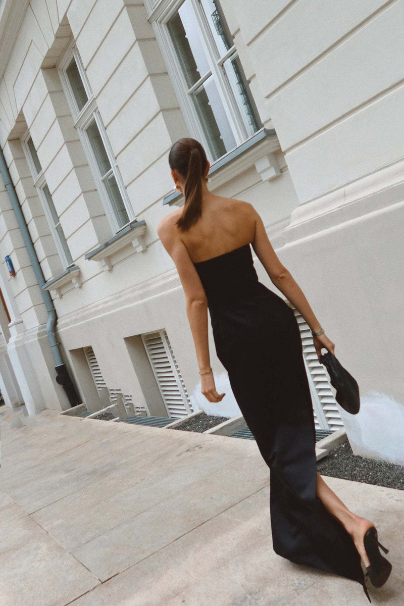Noir Grace Maxi Dress